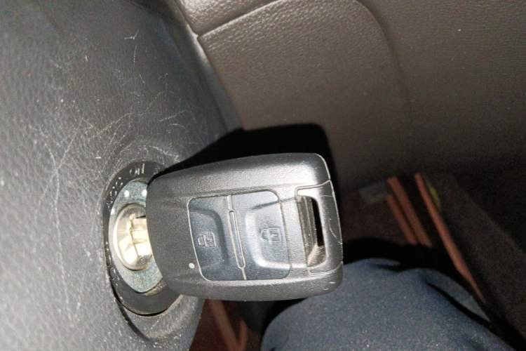 Used Wuling Hongguang V 2022 1.5L Jingqu Edition Electric-Assist LAR