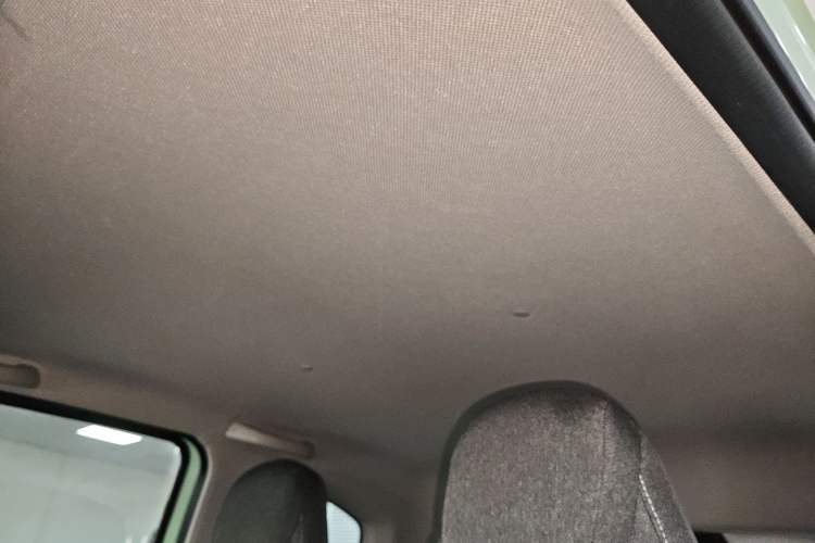 Used Wuling Hongguang MINIEV 2021 Macaron Premium Model – Lithium Iron Phosphate