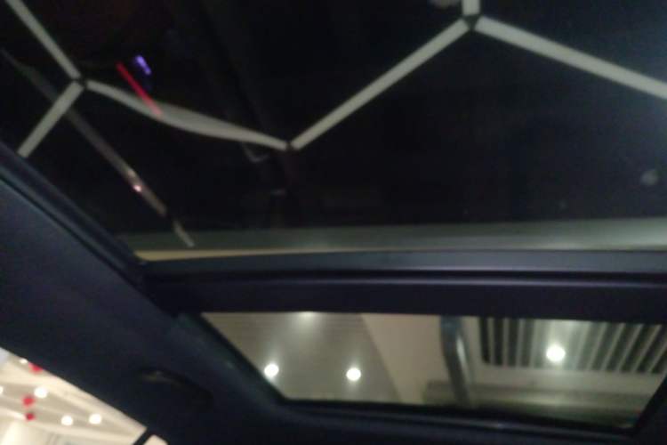 Used Mercedes-Benz GLC 2023 Refreshed GLC 300 L 4MATIC Dynamic Edition 5 Seats
