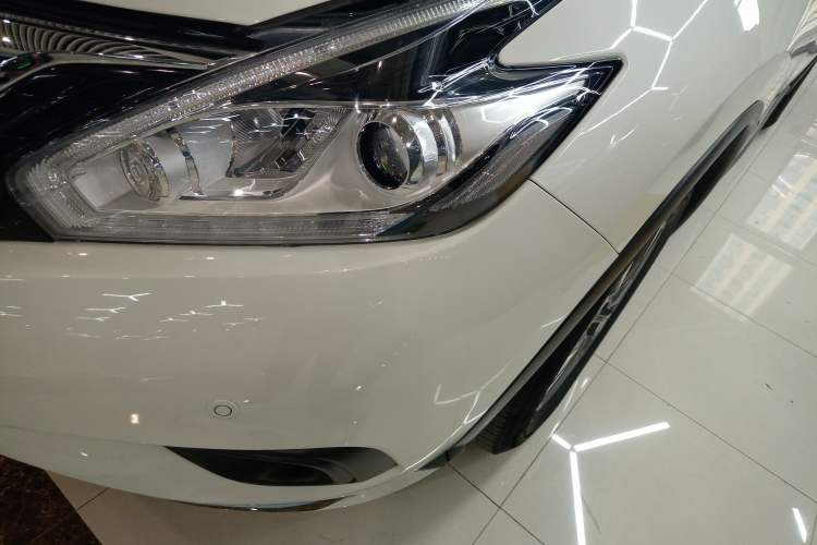 Used Nissan Murano 2021 2.5L XL Two-Wheel Drive Smart Connect Luxury Edition