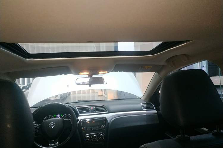 Used Suzuki Alivio 2015 1.6L Automatic Enjoyment Model
