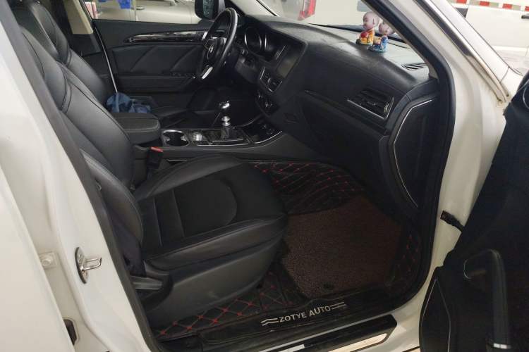 Used Zotye T600 2016 Sports Edition 1.5T Manual Luxury Model Right Front Seat