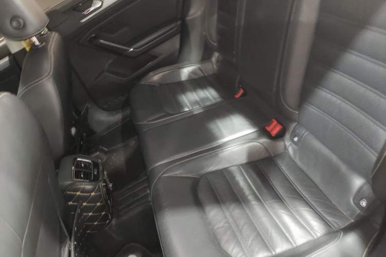 Used Volkswagen Lamando 2015 330TSI DSG Luxury Edition
