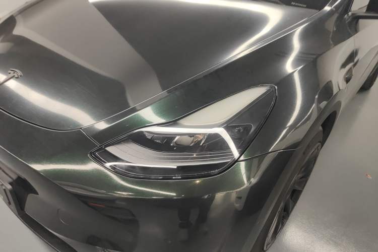 Used Tesla Model Y 2022 Long-Range All-Wheel-Drive Version
