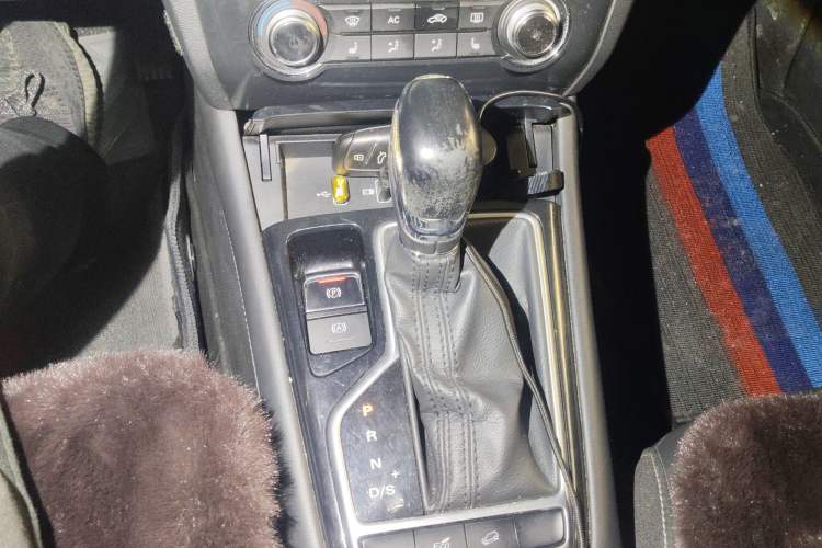 Used Roewe RX3 2020 1.6L CVT 4G Connected Ultra-Cool Flagship Edition