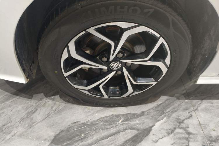 Used MG 5 2021 180 DVVT CVT Youthful Style Edition