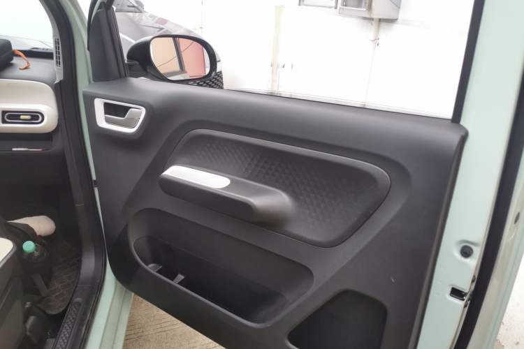 Used Wuling Hongguang MINIEV 2024 3rd Generation 215km Advanced Version