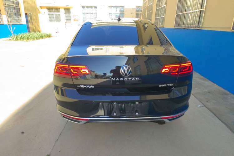 Used Volkswagen Magotan 2026 30 Million Vehicles Selected Model 380TSI DSG Luxury Edition Rear
