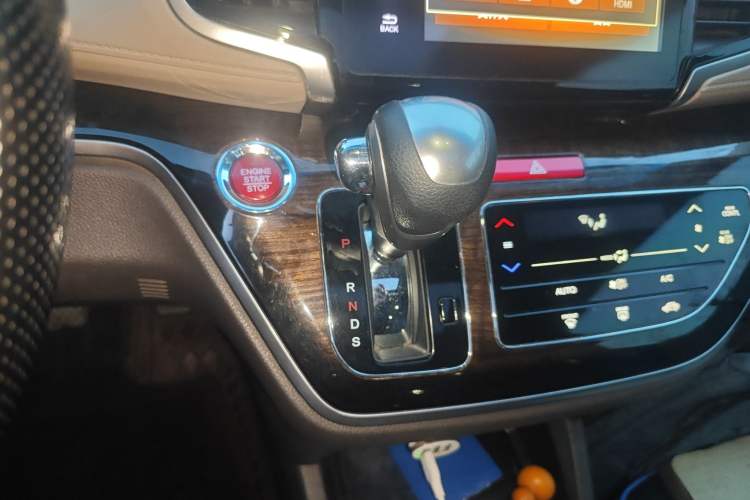 Used Honda Odyssey 2017 2.4L Luxury Edition