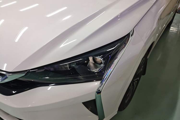 Used Dongfeng Aeolus Yixuan 2021 230T Automatic Zuiqing Edition Left Front Headlight