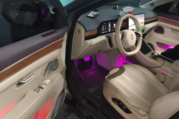 Used Hima AITO M7 2024 1.5T Intelligent Driving 4WD Max Edition 5 Seats