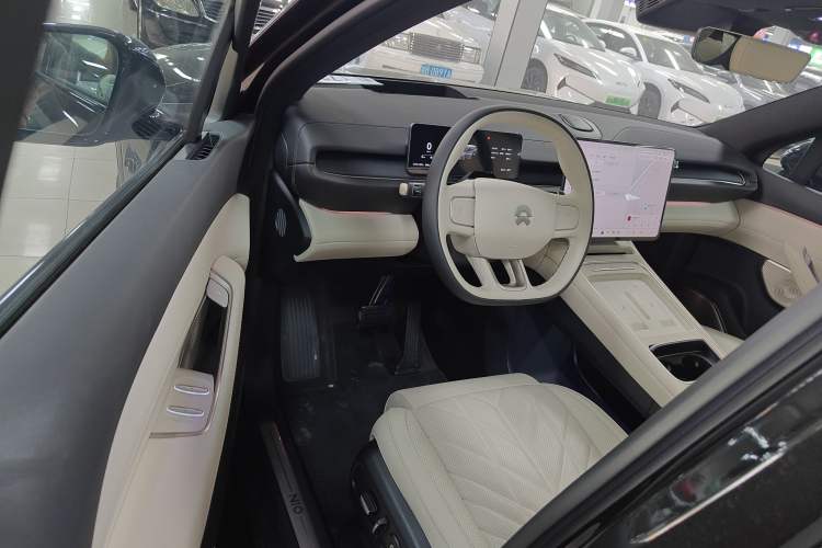 Used Nio ES6 2025 75 kWh Driver Seat