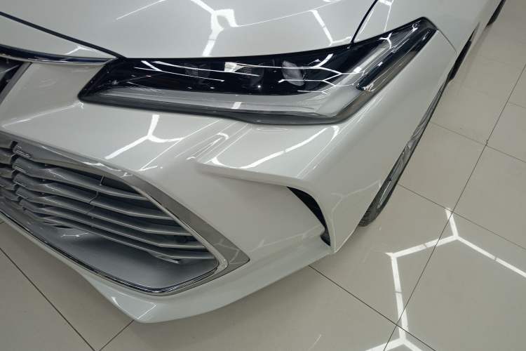 Used Toyota Avalon 2024 Dual-Motor 2.0L Luxury Edition
