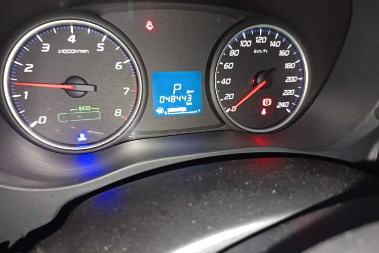 Used Mitsubishi Outlander 2018 2.0L Two-Wheel Drive Glory Edition 5 Seats