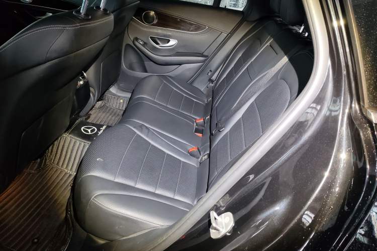 Used Mercedes-Benz GLC 2017 GLC 260 4MATIC Luxury Model