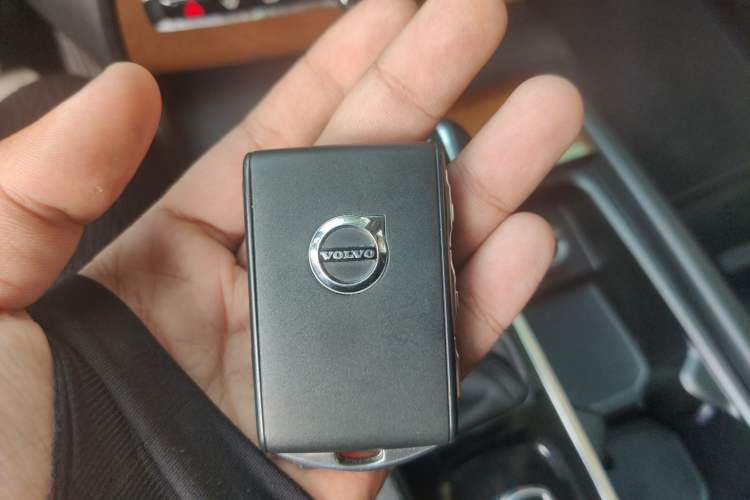 Used Volvo XC90 2019 T6 Zhiyi Edition 7-Seater China VI Standard