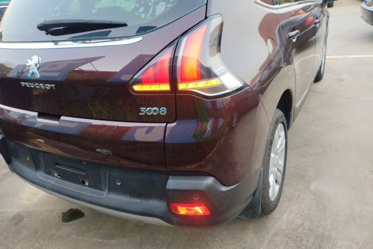 Used Peugeot 3008 2016 2.0L Automatic Classic Edition
