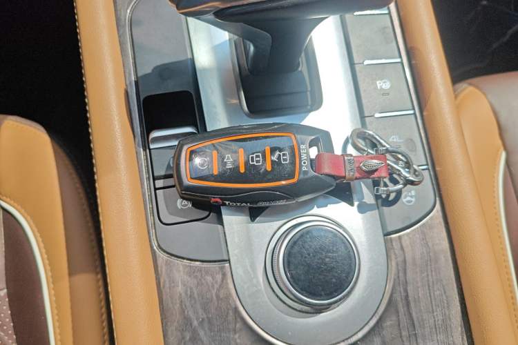 Used Great Wall Poer 2021 2.0T Global Version Automatic Gasoline 4x4 Prestige Standard Box with Trailer Capability GW4C20B