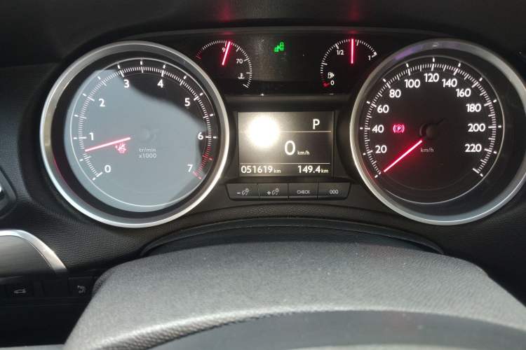 Used Peugeot 408 2014 1.6T Automatic Supreme Edition Odometer Close Up