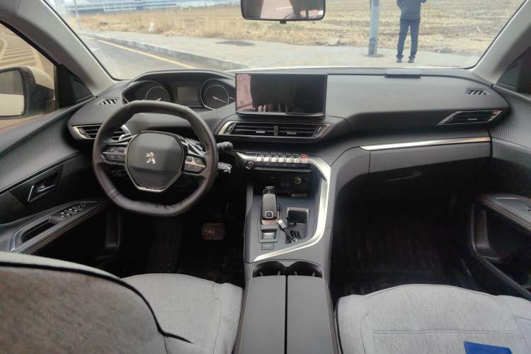 Used Peugeot 4008 2021 360THP Sharp Edition Center Console