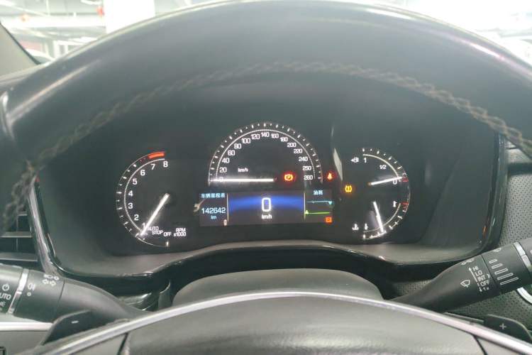 Used Cadillac XT5 2018 28E Four-Wheel Drive Tech Version