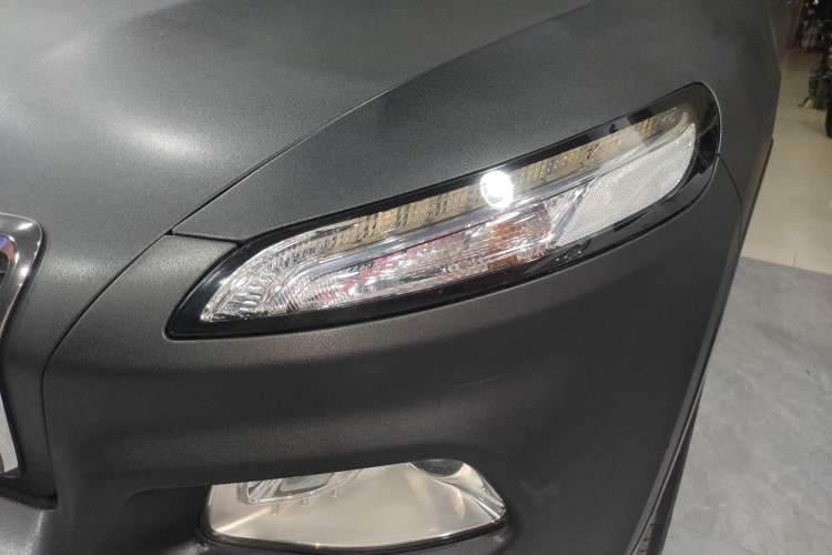 Used Jeep Cherokee 2016 2.4L Leading Edition Left Front Headlight