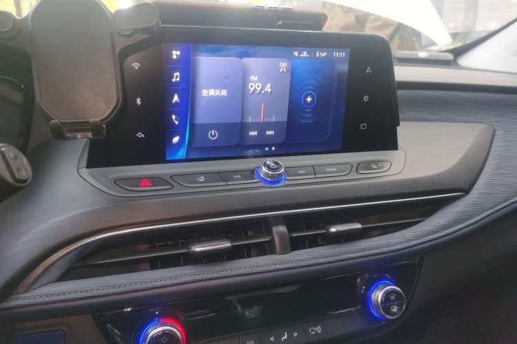 Used Buick Velite 6 2019 Connected Fashion Model
