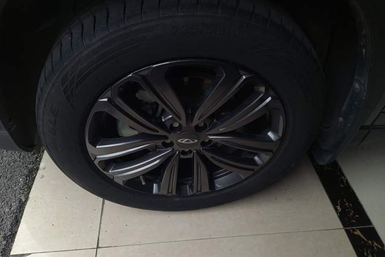 Used Chery Tiggo 8 2020 1.5 TCI Manual Special Edition 5 Seats Left Front Wheel Hub