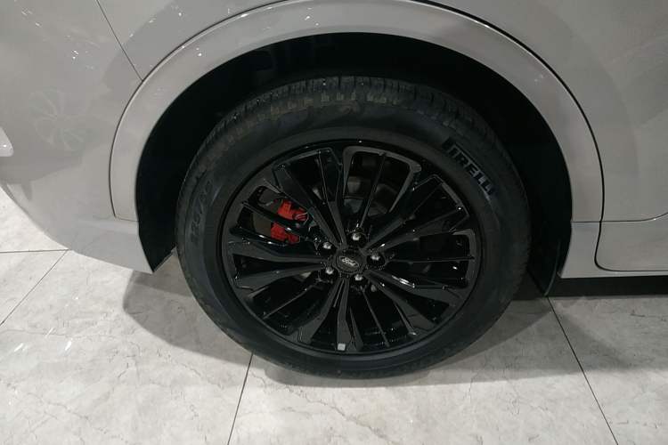 Used Ford Escape 2024 EcoBoost 245 Four-Wheel Drive ST-Line Pro Trim