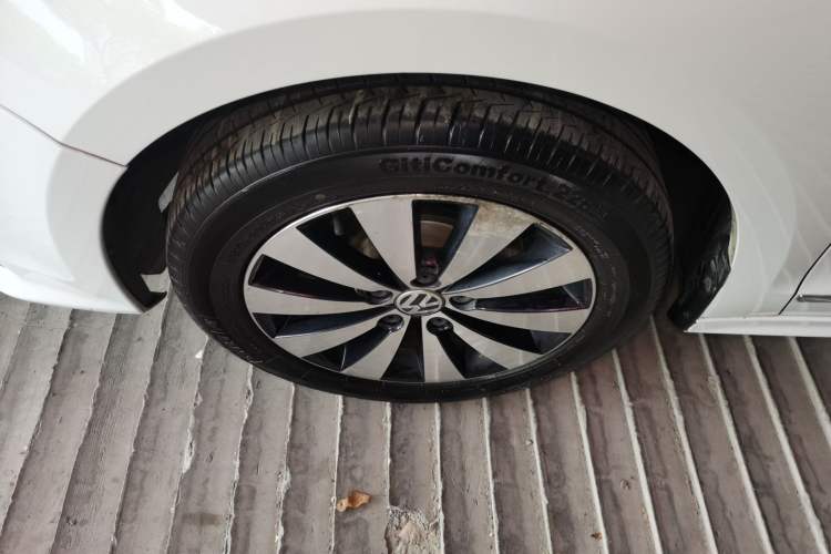 Used Volkswagen Sagitar 2018 1.6L Automatic Comfort Model Exterior 4