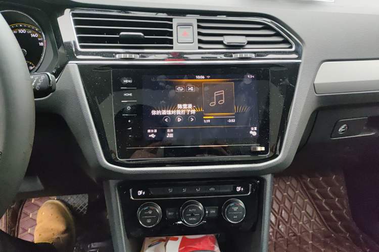 Used Volkswagen Tiguan L 2019 Revised Version 280TSI Automatic Two-Wheel Drive Panoramic Comfort Edition China VI Standard Audio And AC Panel