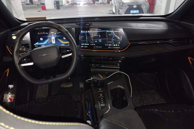 Used Oshan X5 PLUS 2023 1.5T DCT Smart & Fun AI Edition
