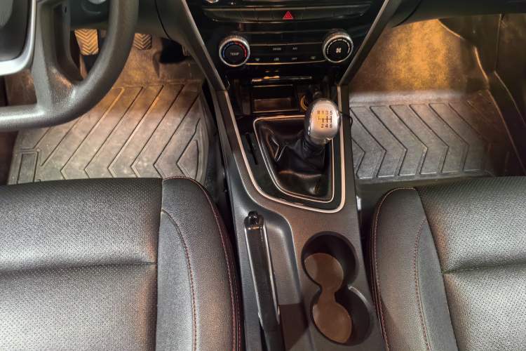 Used Leopaard CS10 2015 2.0T Manual Fashion Edition
