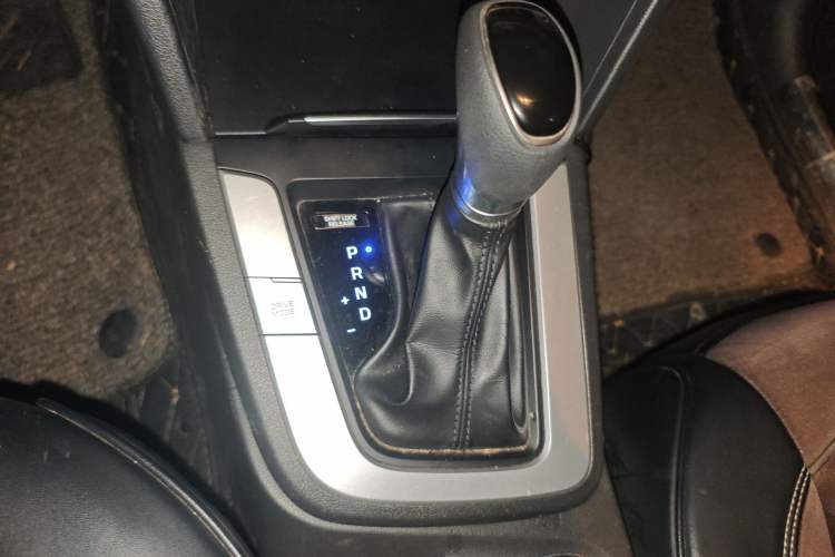 Used Hyundai Elantra (6th Generation / Lingdong) 2016 1.6L Automatic ZhiXuan – Elite Version
