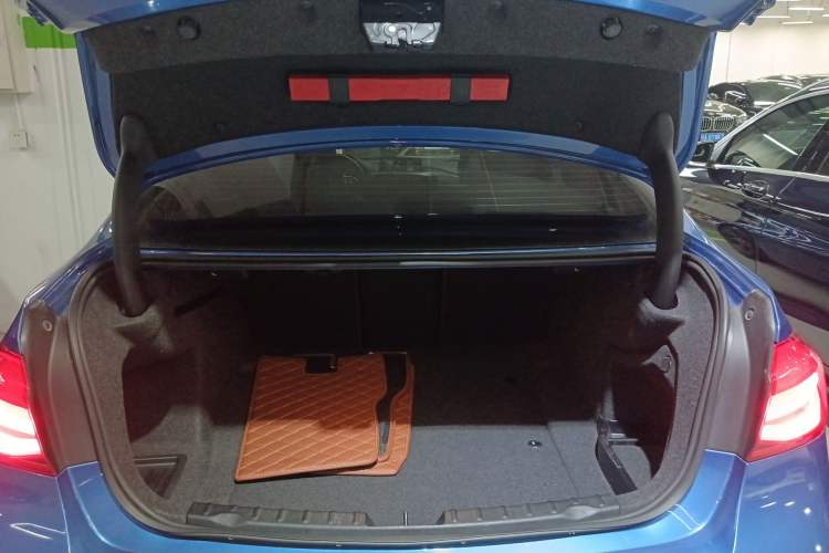 Used BMW 3 Series 2018 320Li Leading Model M Sport Package
