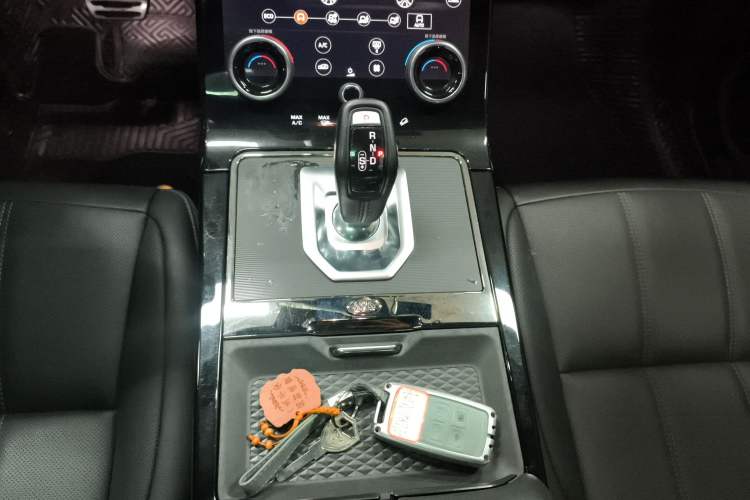 Used Land Rover Range Rover Evoque 2020 249 PS R-DYNAMIC SE Sport Technology Edition
