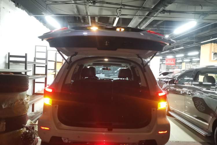 Used Nissan Terra 2020 2.5L XL Upper 4WD Automatic Four-Wheel Drive Luxury Edition