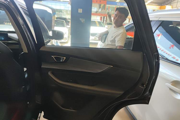 Used Chery Tiggo 8 PLUS 2021 290TGDI DCT Haoting Edition