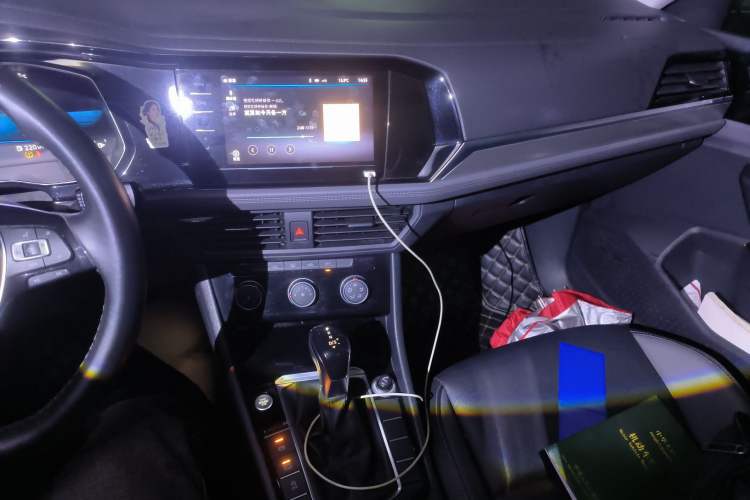 Used Volkswagen Sagitar 2020 280TSI DSG Comfort Version China VI Standard Audio And AC Panel