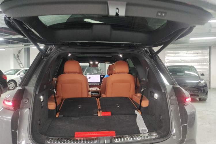 Used Li Auto L8 2023 Max model
