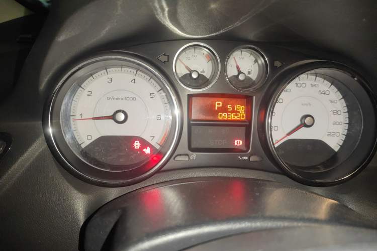 Used Peugeot 308 2012 1.6L Automatic Fashion Edition
