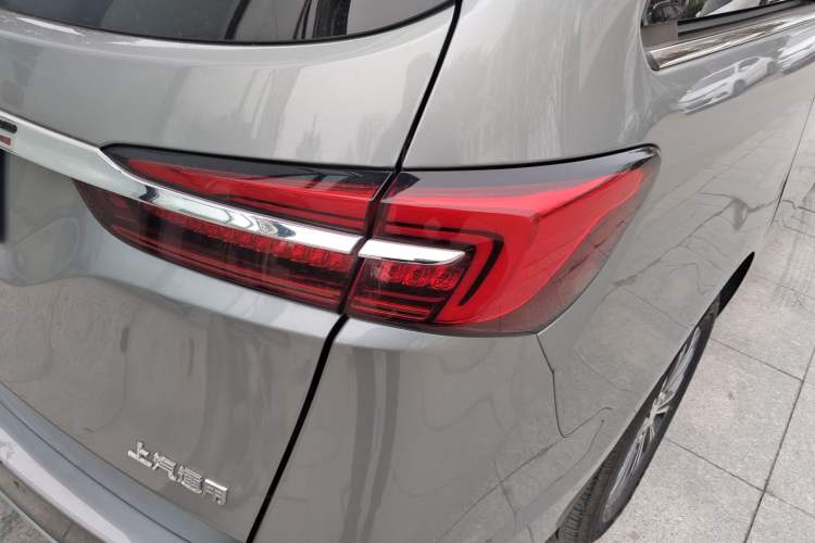 Used Buick GL8 2023 Land Executive Class Deluxe Model