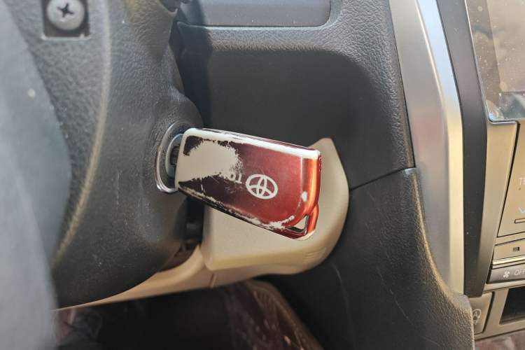 Used Toyota Camry 2016 2.0E 10th Anniversary Elite Edition