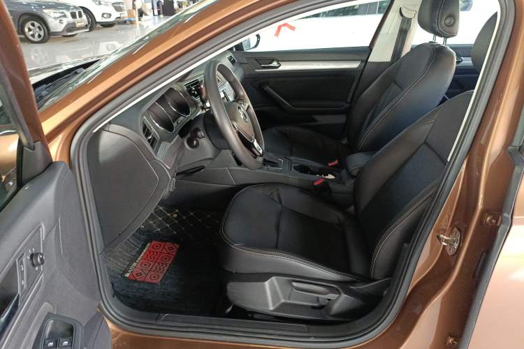 Used Volkswagen Lamando 2017 230TSI DSG Fashion Edition