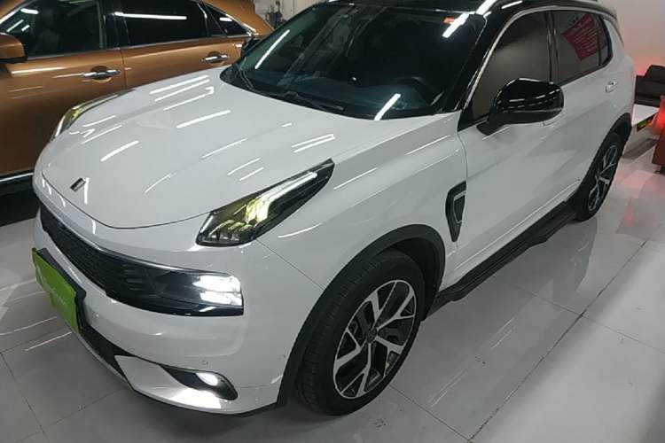 Used Lynk & Co 01 2017 2.0T Four-Wheel Drive Pro Edition Guazi used car, China used car export, Used car for sale, Used cars, Cheapest cars for sale