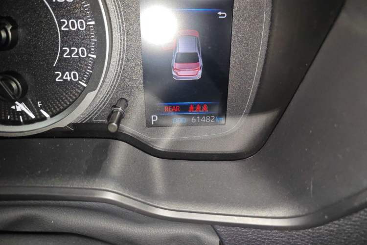 Used Toyota Corolla 2021 1.2T S-CVT Luxury Edition Odometer Close Up