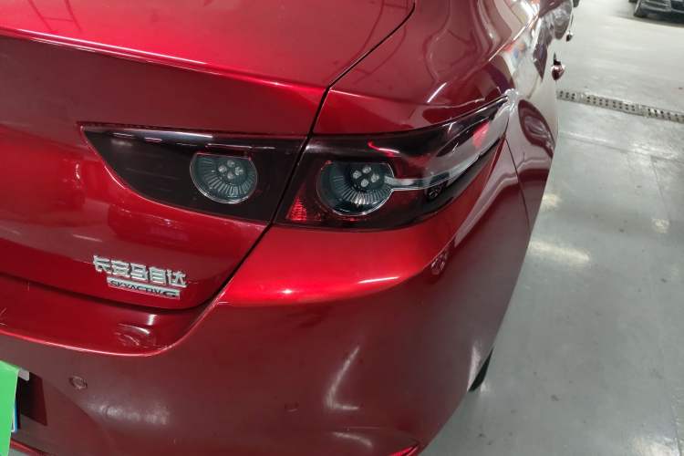 Used Mazda 3 Axela 2020 1.5L Automatic Luxury Version Right Rear Taillight