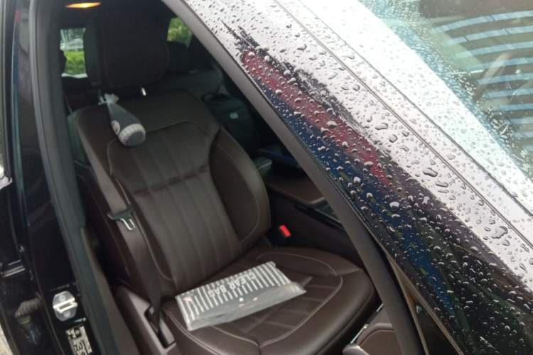 Used Mercedes-Benz GLE 2018 GLE 320 4MATIC Dynamic Edition Collector's Edition Right Front Seat