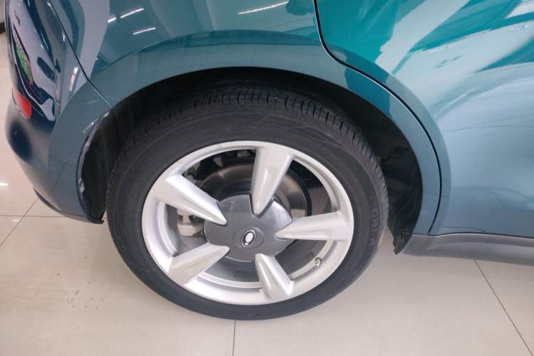 Used ORA Good Cat 2023 401 km Standard Range Luxury Version Lithium Iron Phosphate
