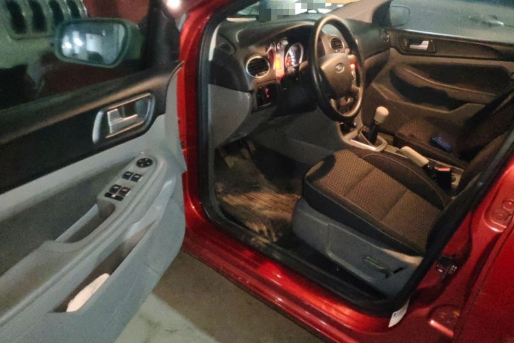 Used Ford Focus 2012 Hatchback Classic 1.8L Manual Base Model
